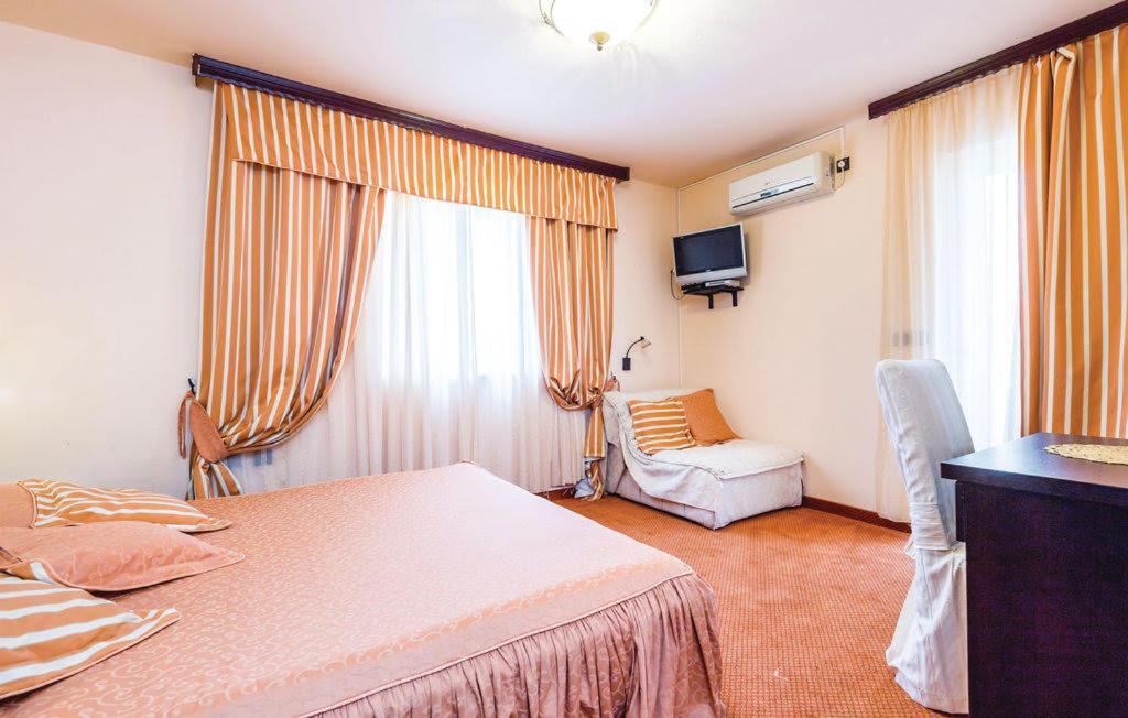 Bed&Breakfast Valentina Metajna Exterior foto