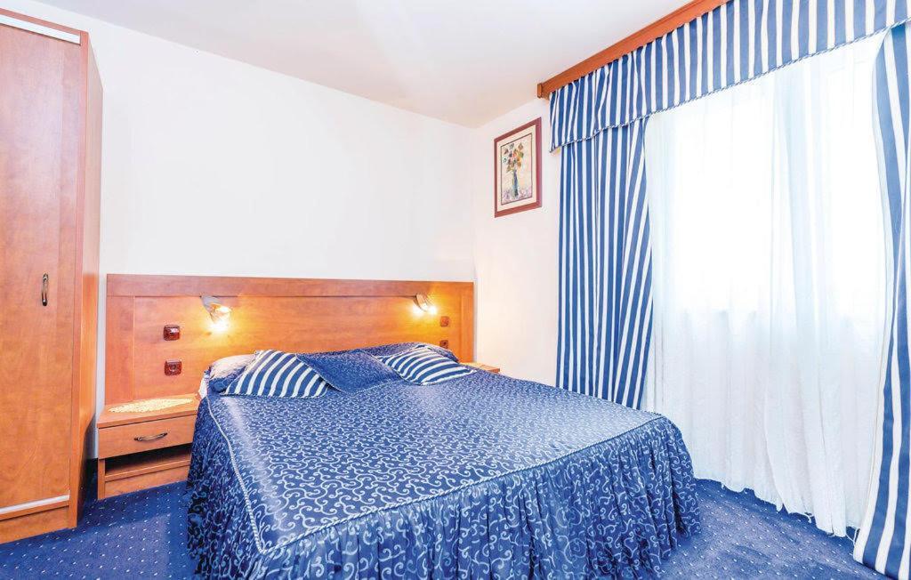 Bed&Breakfast Valentina Metajna Exterior foto